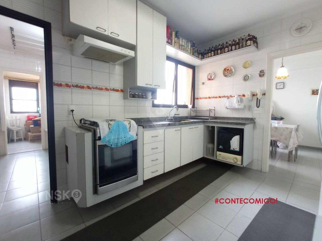 Apartamento com 4 Quartos e 3 vagas à Venda, 182 m² por R$ 1.690.000,00