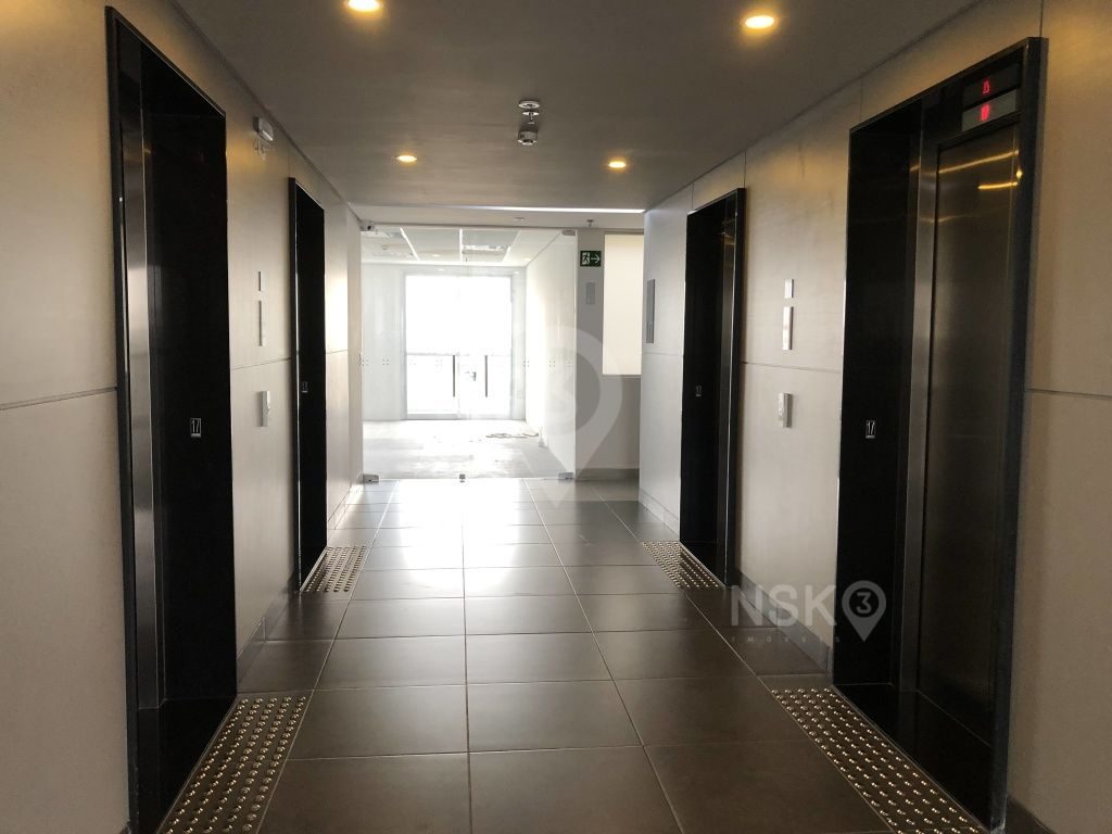 Loja com 2 Salas e 4 vagas à Venda, 164 m² por R$ 2.170.000,00