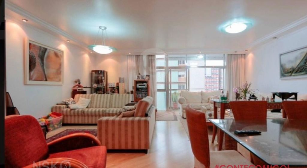 Apartamento com 3 Quartos e 1 vaga à Venda, 200 m² por R$ 15.000,00