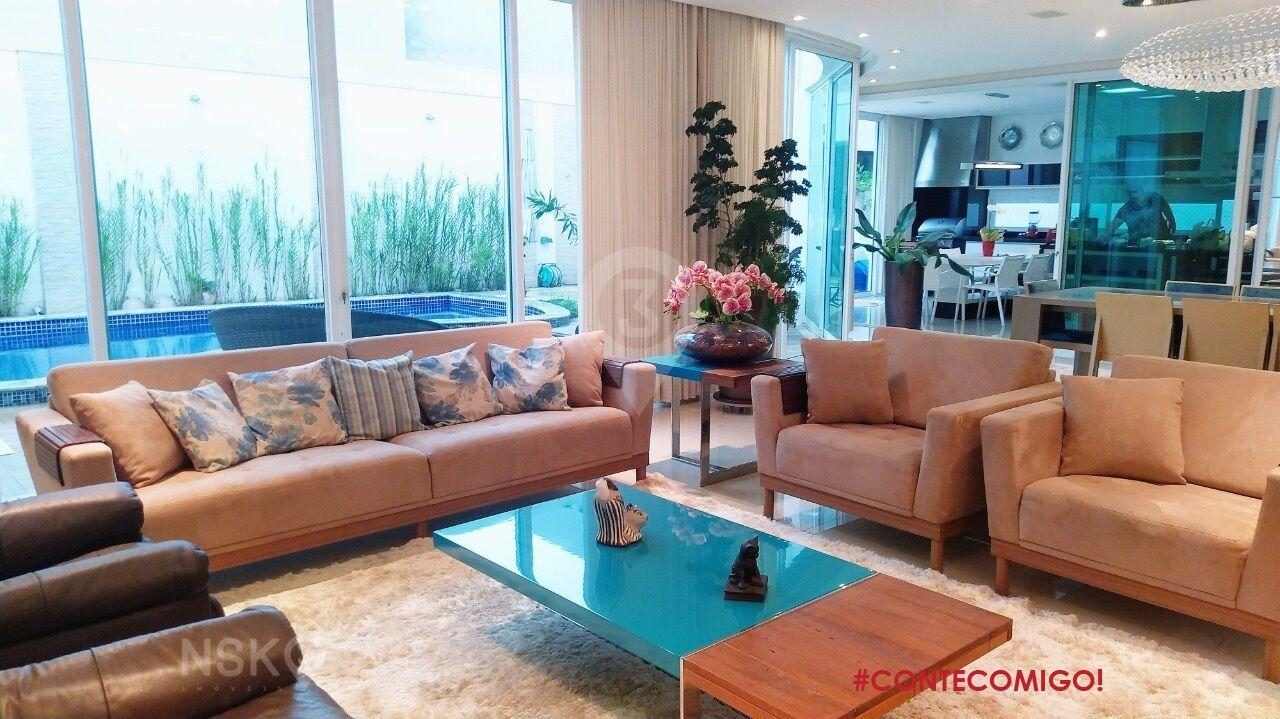 Casa com 5 Quartos e 5 vagas à Venda, 548 m² por R$ 4.240.000,00
