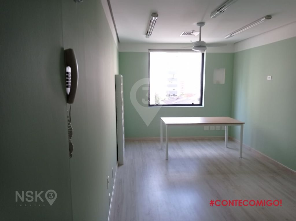 Sala Comercial com 1 Sala e 1 vaga à Venda, 21 m² por R$ 235.000,00