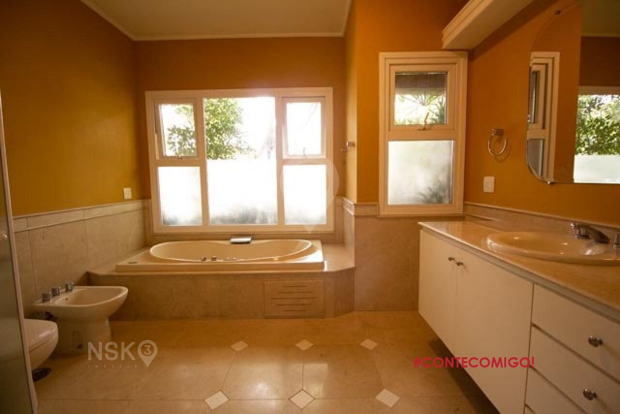 Casa de condomínio para locação, com 4 suítes, 625m2, Vila Cordeiro,NSK3
