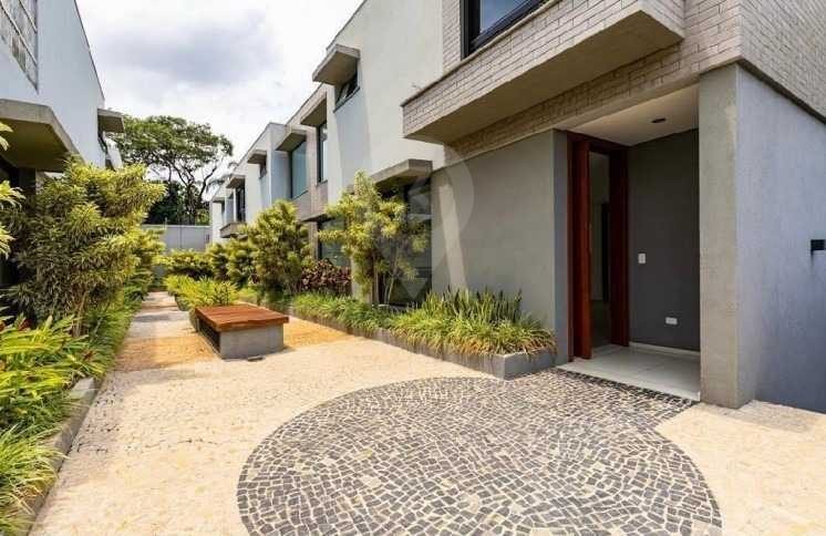 Casa em condomínio para venda - Moema - 3 dormitórios sendo 3 suítes - 3 vagas de garagens - 352m² - Nsk3 Imóveis - Código 42337
