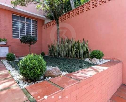 Imóvel com 4 Quartos e 4 vagas à Venda, 199 m² por R$ 1.350.000,00