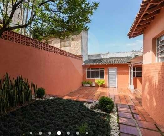 Casa para venda - Moema - 4 Dormitórios, 1 suíte, 4 vagas de garagens - 200m² - Nsk3 Imóveis - Código 42336