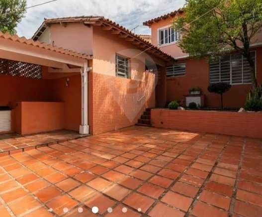 Casa para venda - Moema - 4 Dormitórios, 1 suíte, 4 vagas de garagens - 200m² - Nsk3 Imóveis - Código 42336