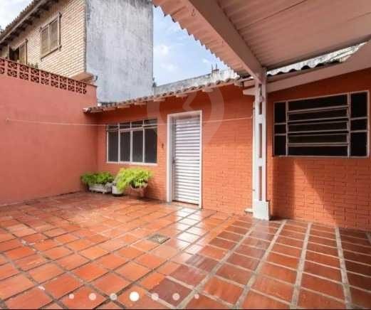 Casa para venda - Moema - 4 Dormitórios, 1 suíte, 4 vagas de garagens - 200m² - Nsk3 Imóveis - Código 42336