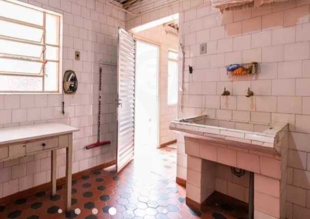 Casa para venda - Moema - 4 Dormitórios, 1 suíte, 4 vagas de garagens - 200m² - Nsk3 Imóveis - Código 42336