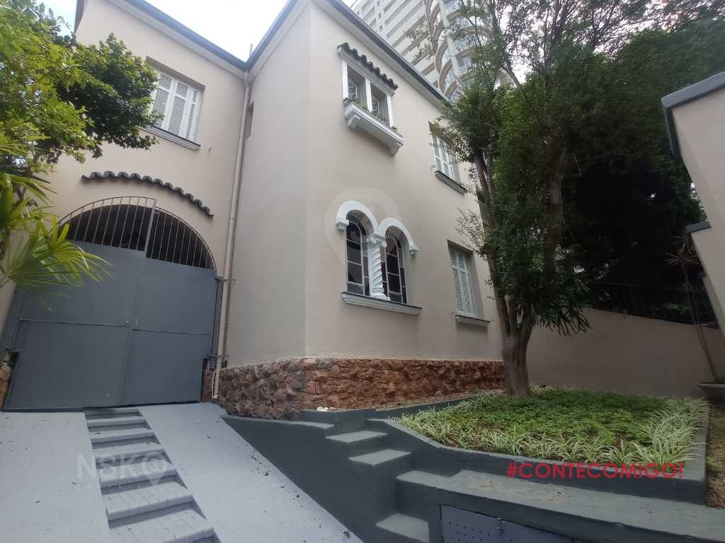 Prédio com 4 Salas e 6 vagas para Locação, 280 m² por R$ 17.000,00