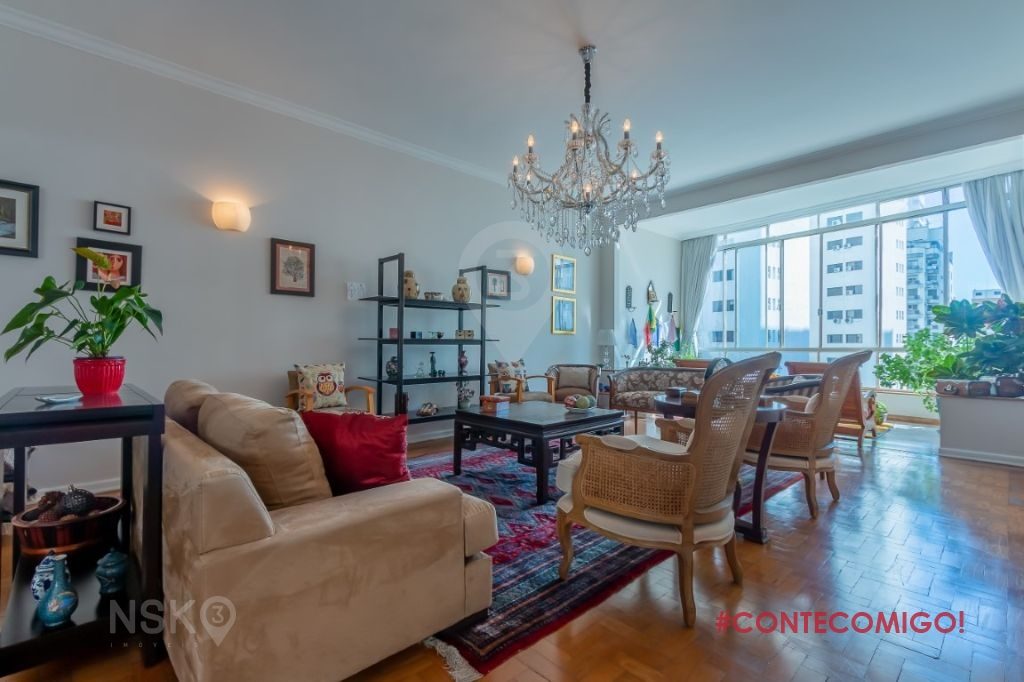 Apartamento com 2 Quartos e 1 vaga à Venda, 220 m² por R$ 1.980.000,00