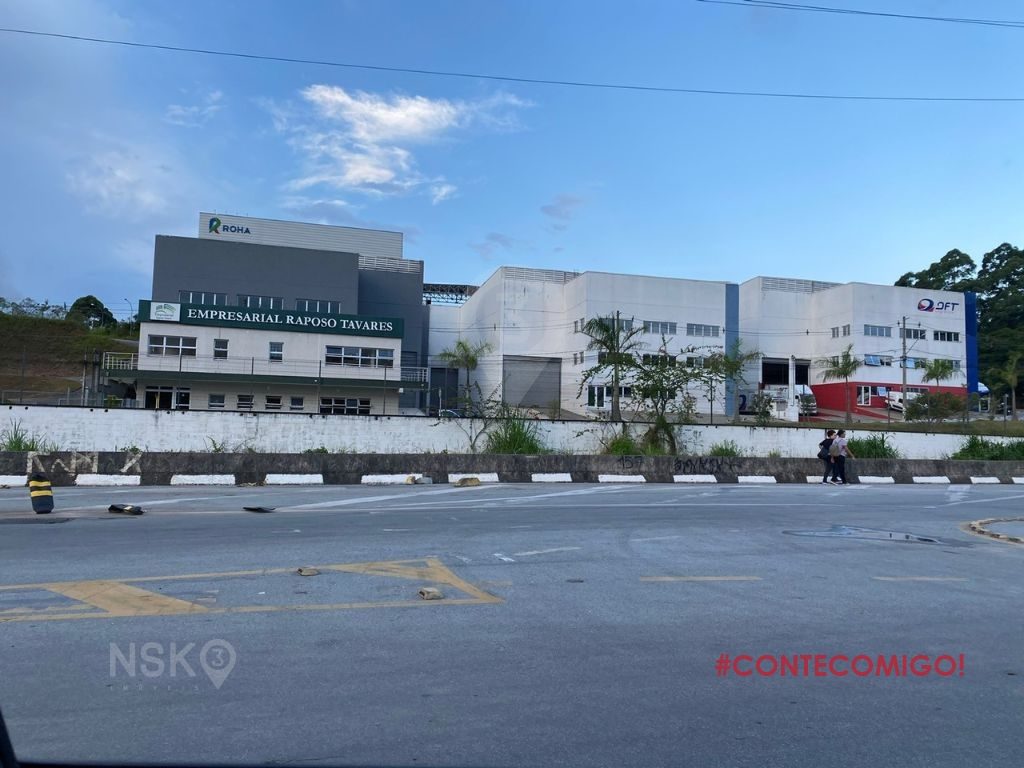 Galpão para locação - Carapicuíba - Com 1.000m² - 2 Docas - Pé direito 13,5 - Piso para 6ton/m2 padrão ANVISA - Nks3 Imóveis - Código 42568