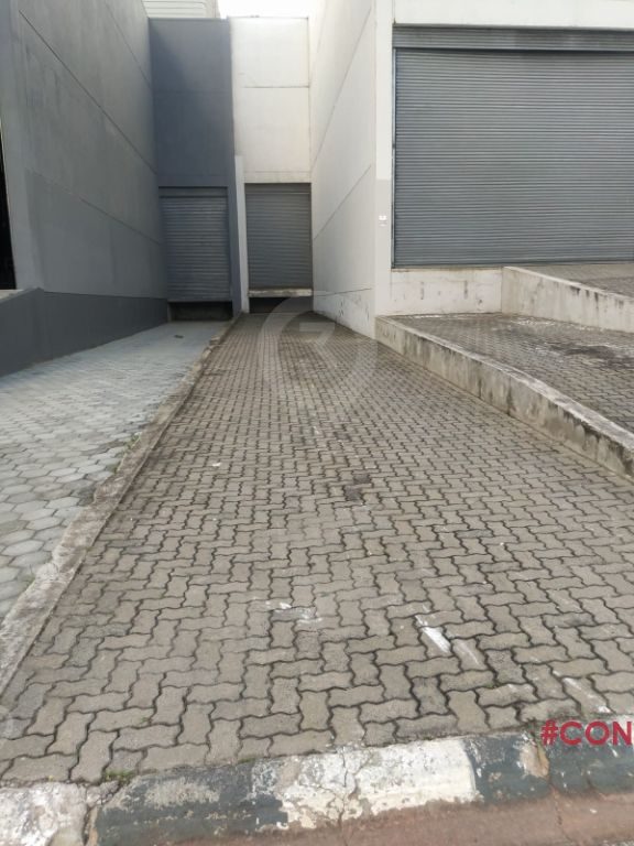 Galpão para locação - Carapicuíba - Com 1.000m² - 2 Docas - Pé direito 13,5 - Piso para 6ton/m2 padrão ANVISA - Nks3 Imóveis - Código 42568