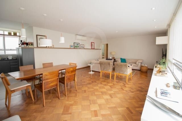 Apartamento com 3 Quartos e 1 vaga à Venda, 150 m² por R$ 1.950.000,00