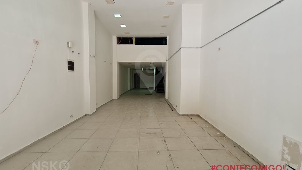 Loja com 2 Salas à Venda, 160 m² por R$ 990.000,00