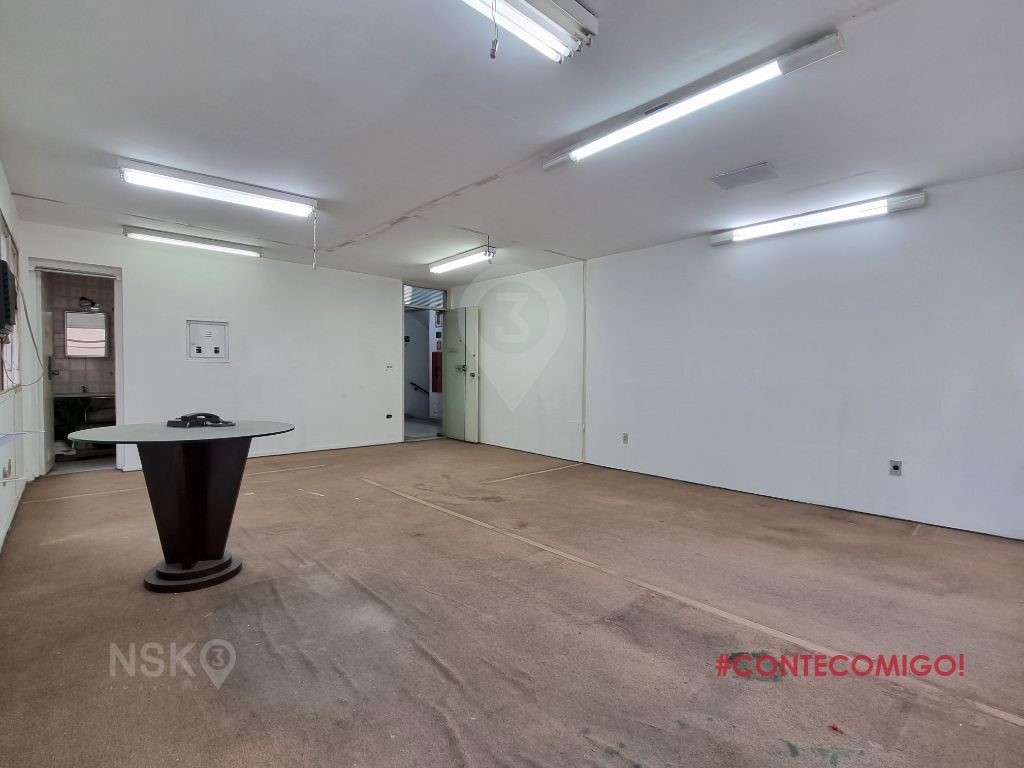 Sala Comercial com 1 Sala e 1 vaga à Venda, 43 m² por R$ 280.000,00