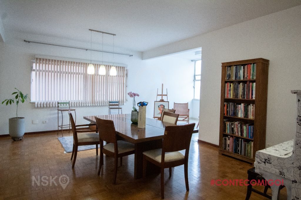 Apartamento com 4 Quartos e 2 vagas à Venda, 200 m² por R$ 1.950.000,00