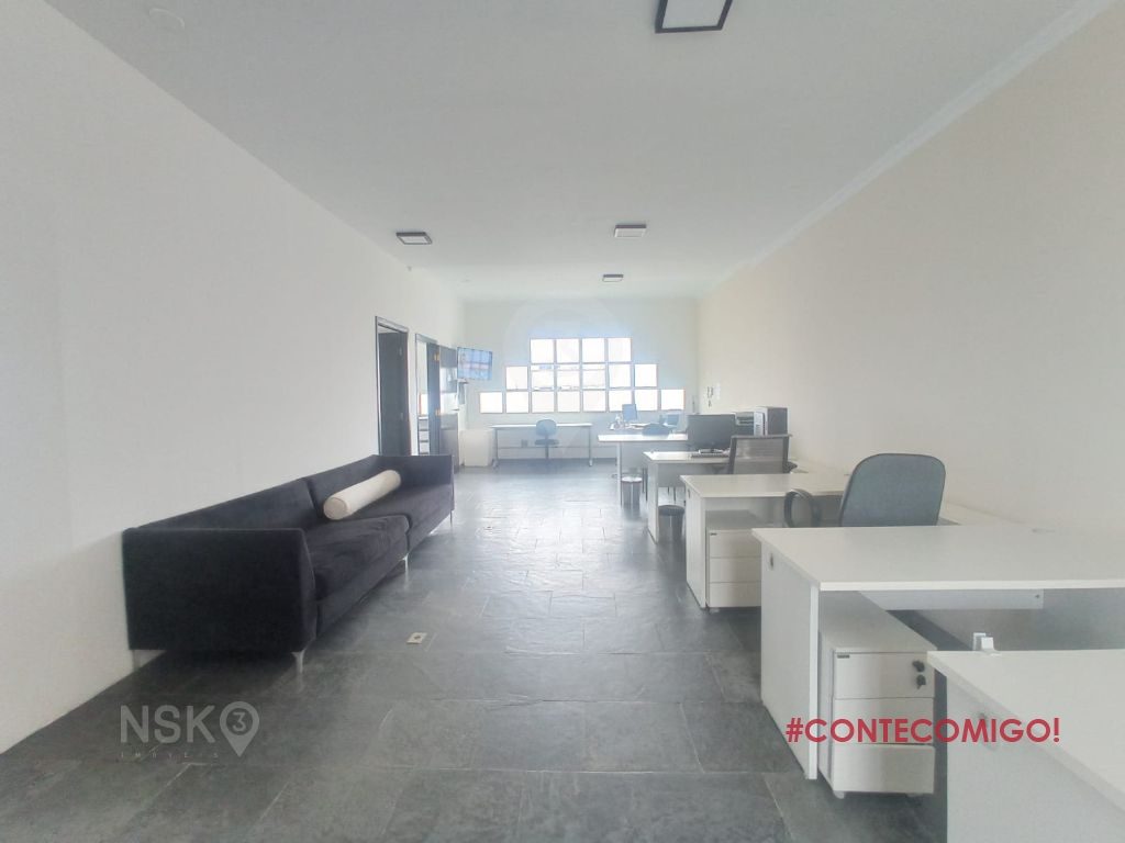 Imóvel com 5 Salas e 3 vagas à Venda, 300 m² por R$ 4.550.000,00