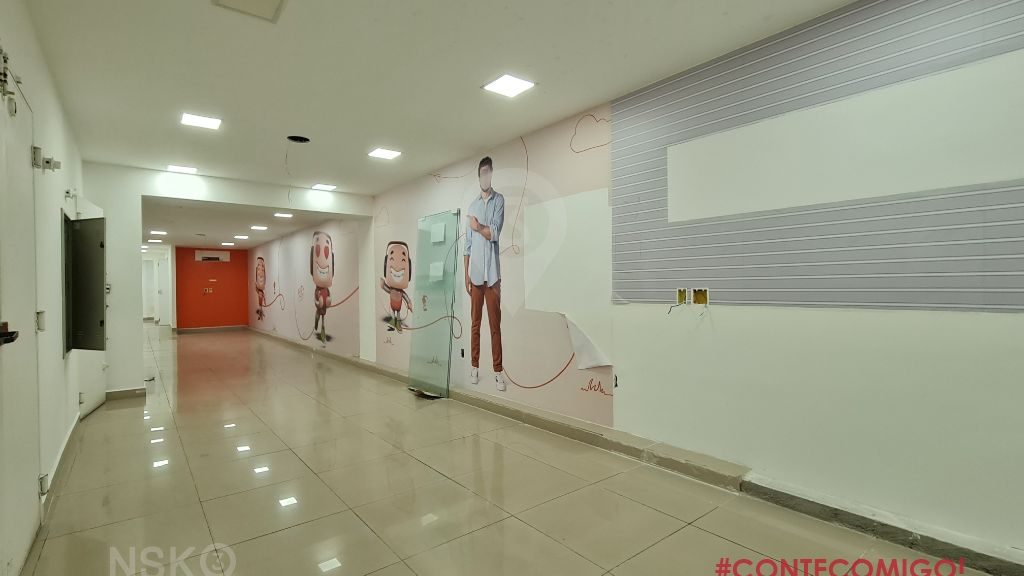 Sala Comercial com 3 Salas à Venda, 242 m² por R$ 2.150,00