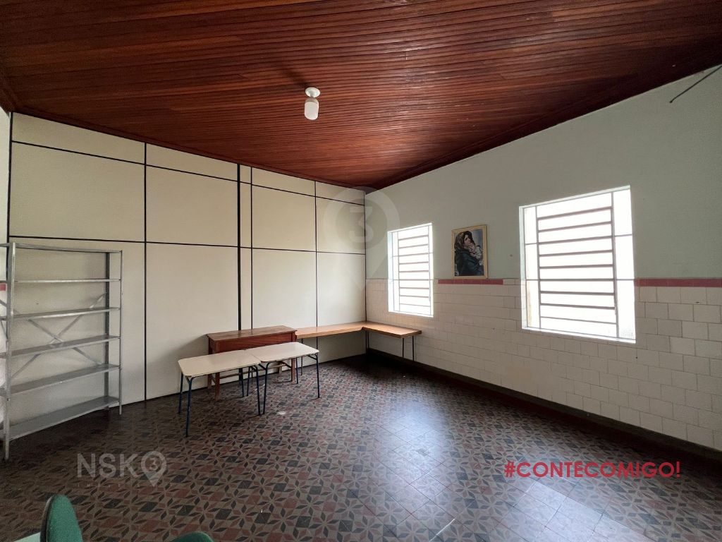 Imóvel com 10 Salas e 10 vagas para Locação, 90.000 m² por R$ 8.000,00