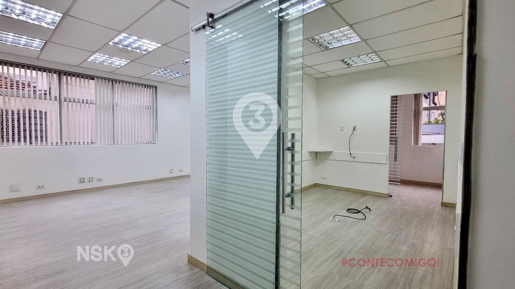 Sala Comercial com 1 Sala e 1 vaga à Venda, 64 m² por R$ 1.950,00