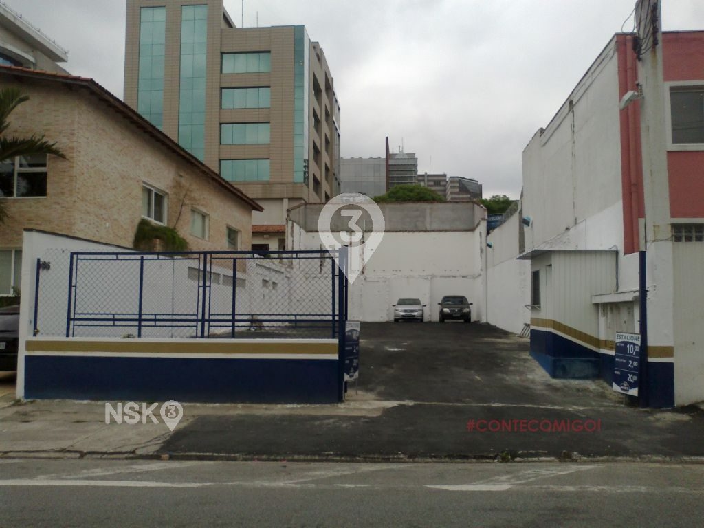 Terreno e 30 vagas à Venda, 330 m² por R$ 10.500,00