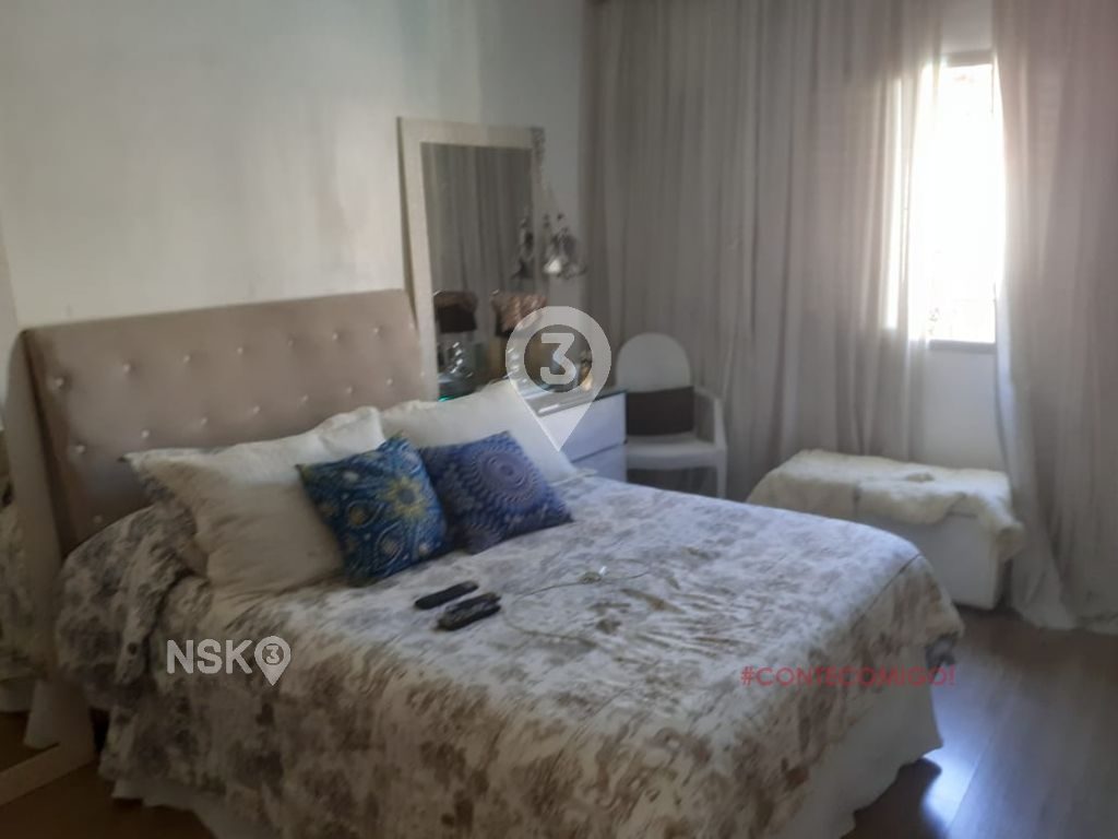 Casa à Venda e para Aluguel na Vila Carrão - 250m² - 4 dorms - 2 suites - código 44573