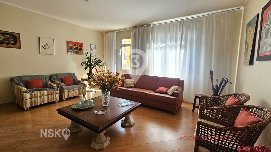 Apartamento com 3 Quartos e 1 vaga à Venda, 163 m² por R$ 949.500,00