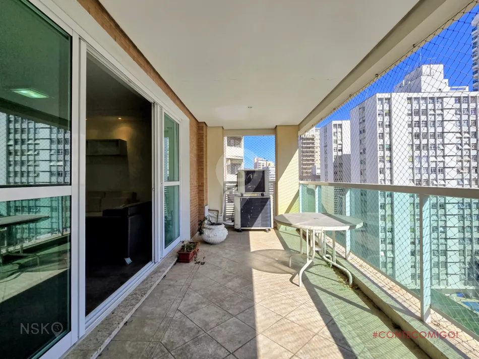 Apartamento com 4 Quartos e 4 vagas à Venda, 197 m² por R$ 3.550.000,00