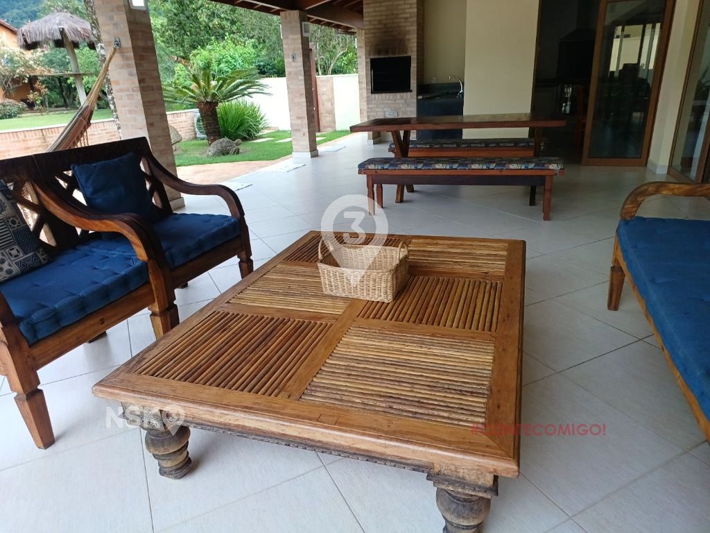 Casa de Alto Padrão à Venda na Praia de São Sebastião – Litoral Norte SP