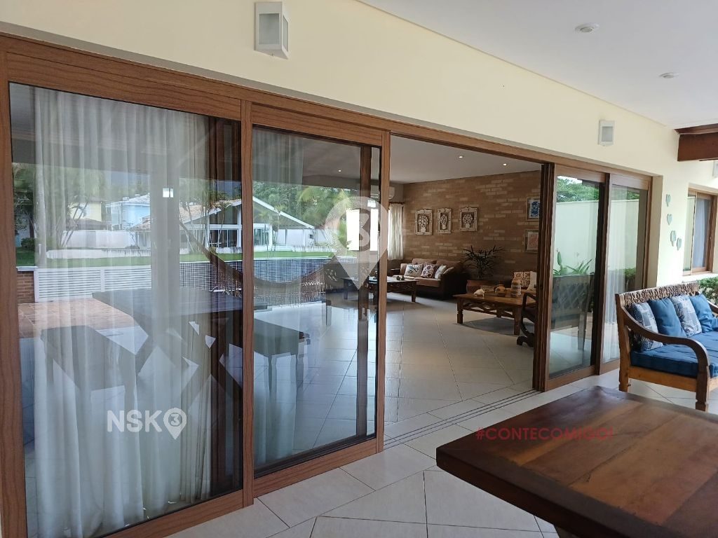 Casa de Alto Padrão à Venda na Praia de São Sebastião – Litoral Norte SP