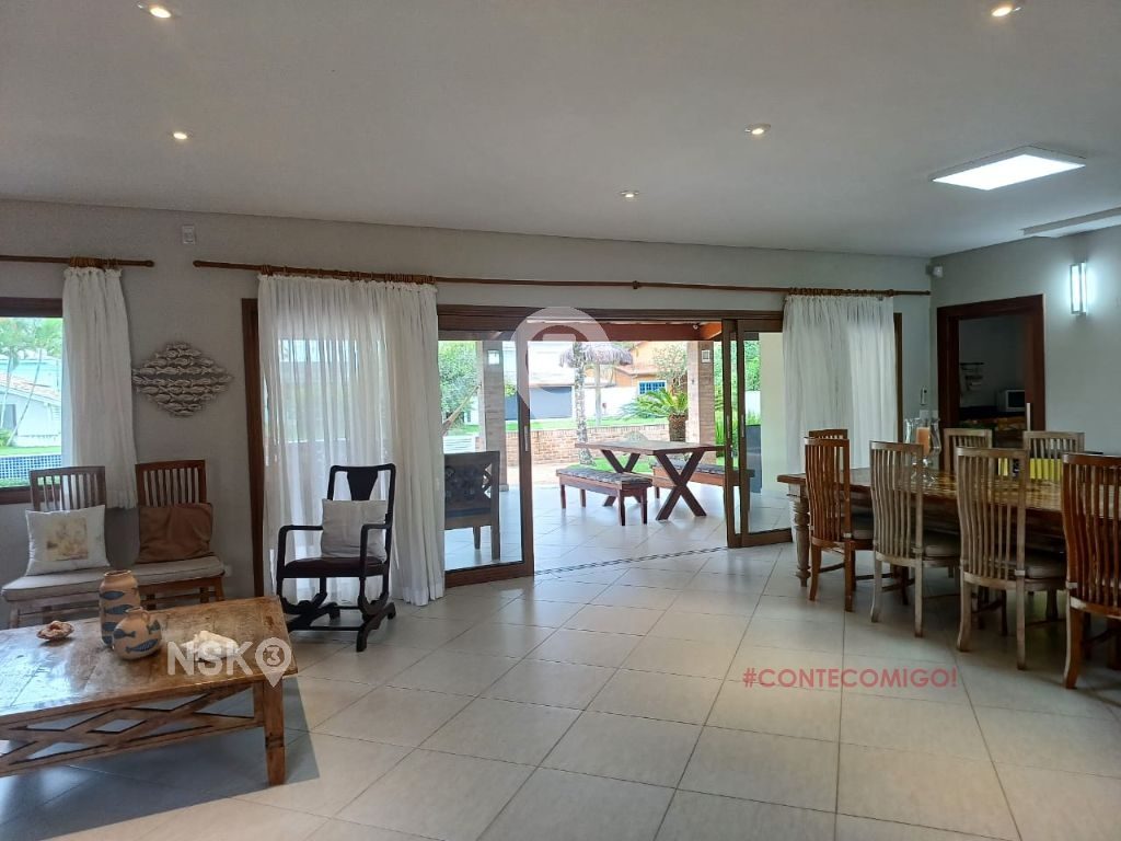 Casa de Alto Padrão à Venda na Praia de São Sebastião – Litoral Norte SP