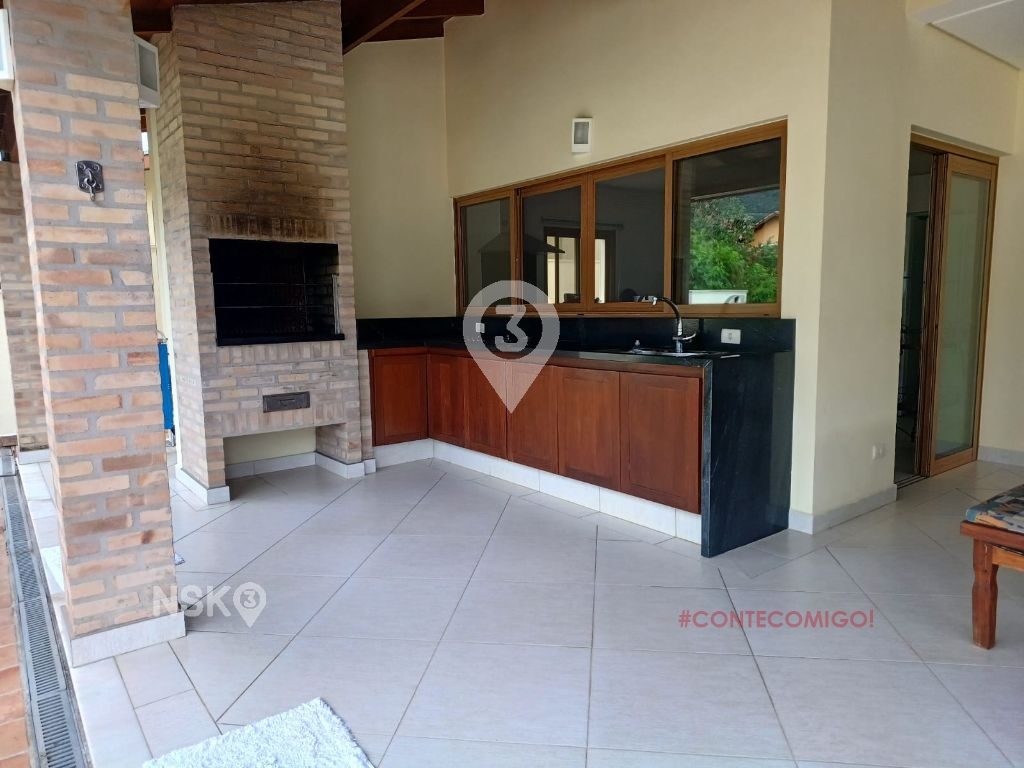 Casa de Alto Padrão à Venda na Praia de São Sebastião – Litoral Norte SP