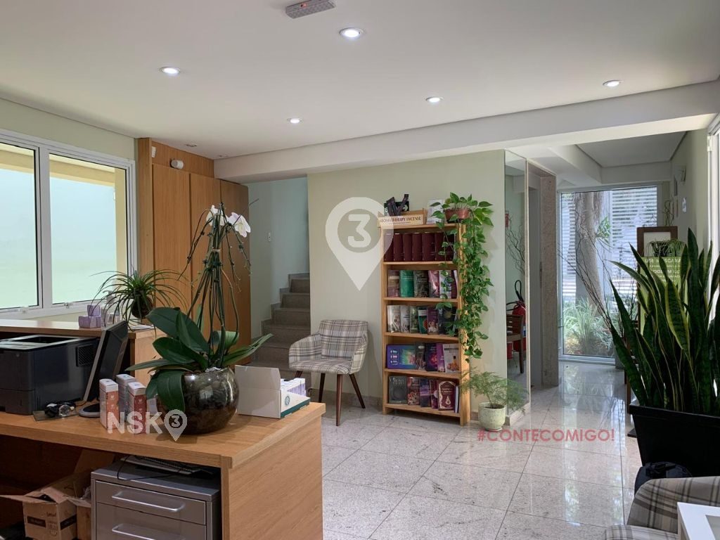 Imóvel com 7 Salas e 10 vagas para Locação, 300 m² por R$ 25.000,00