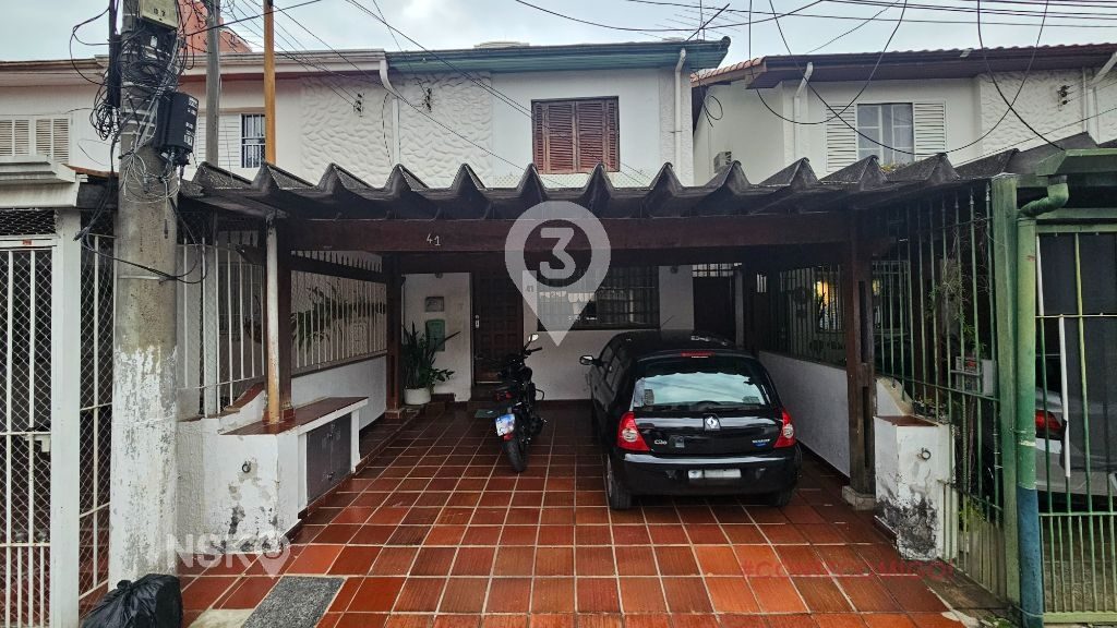 Casa com 2 Quartos e 2 vagas à Venda, 121 m² por R$ 650.000,00